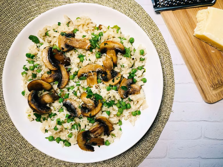 WTOREK: RISOTTO Z GROSZKIEM I PIECZARKAMI