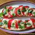 Cukinia faszerowana pomidorami i mozzarellą - 236 kcal