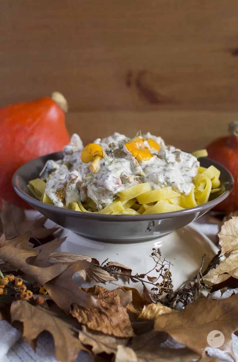Tagliatelle z sosem śmietanowym z kurkami i gorgonzolą
