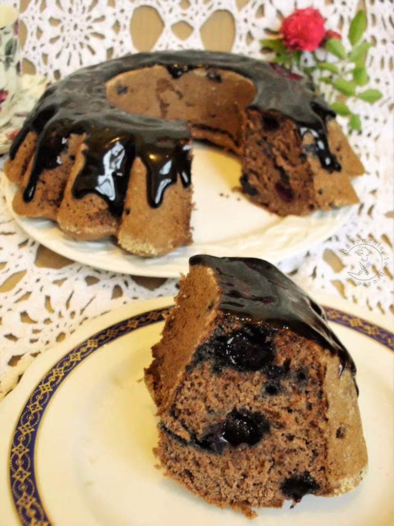 Kakaowa Babka Z Wiśniami Kandyzowanymi
