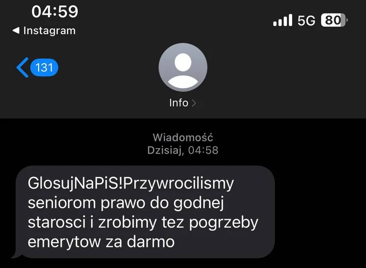 Zdjęcie “Głosuj na PiS”. Polacy dostają dziwne SMS o darmowych pogrzebach! #1