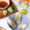 Spring Rolls z pieczonym łososiem