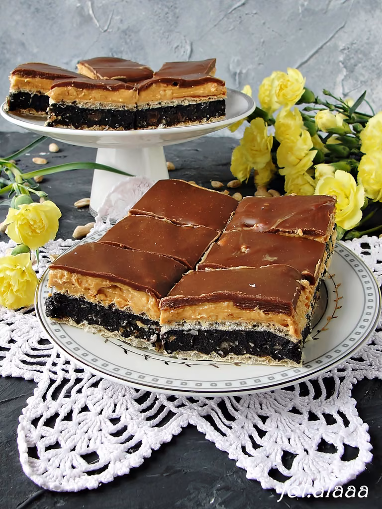 Wafle z bajaderką i masłem orzechowym