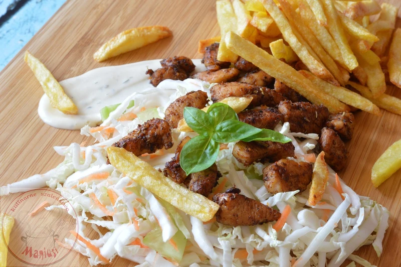 Gyros z frytkami