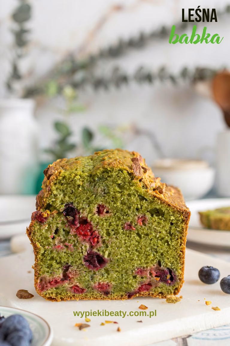 Wilgotna leśna babka