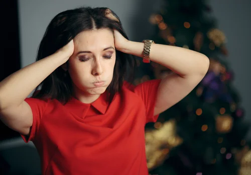 „Teść puścił bąka przy kolędzie i wszyscy udawali, że nic się nie stało. Dziękuję, więcej nie przyjdę” — pisze Natalia [LIST]