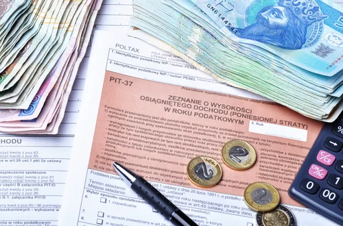 Nie zdążyłeś z PIT-em? Poznaj niezawodny sposób na uniknięcie kary!