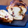 Ciasto drożdżowe z białym serem, żurawiną i pomarańczą