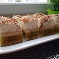 Szarlotka z bitą śmietaną bez pieczenia