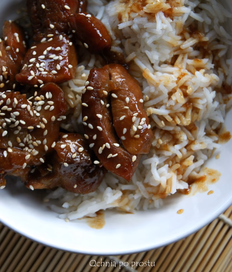 Indyk w sosie teriyaki z ryżem
