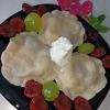 Pierogi " Kwiatuszki " z czereśniami i winogronami