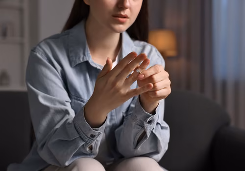 „Powiedziałam mu o swojej zdradzie – teraz nie chce już ślubu” – pisze Paulina [LIST]