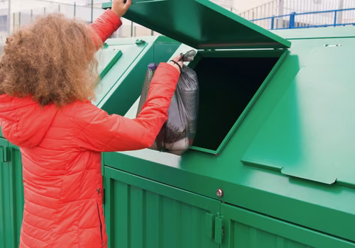 Kodowane worki na śmieci! 1 maja 2026 polskie miasto wprowadza dobrowolny system śledzenia odpadów