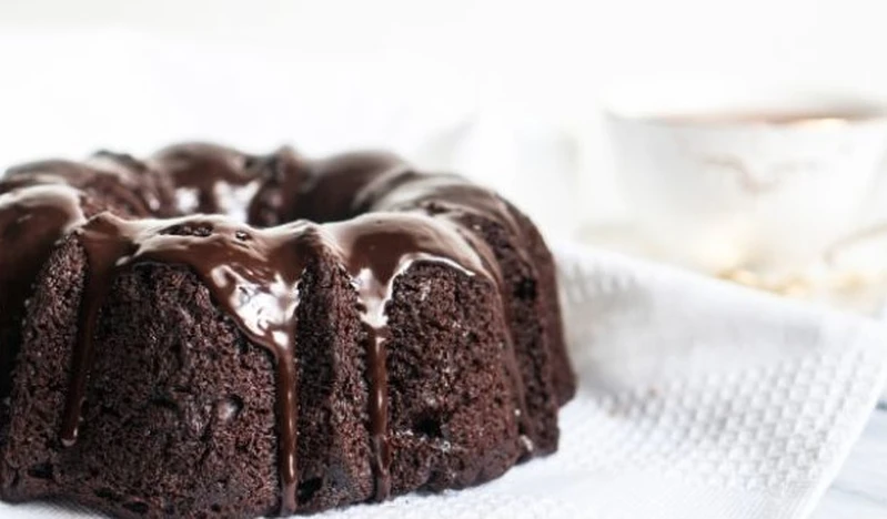 Babka czekoladowa z polewą
