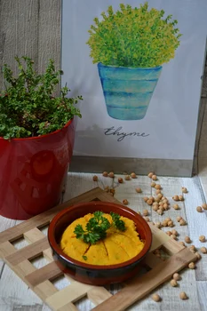 Pasta z cieciorki i marchewki