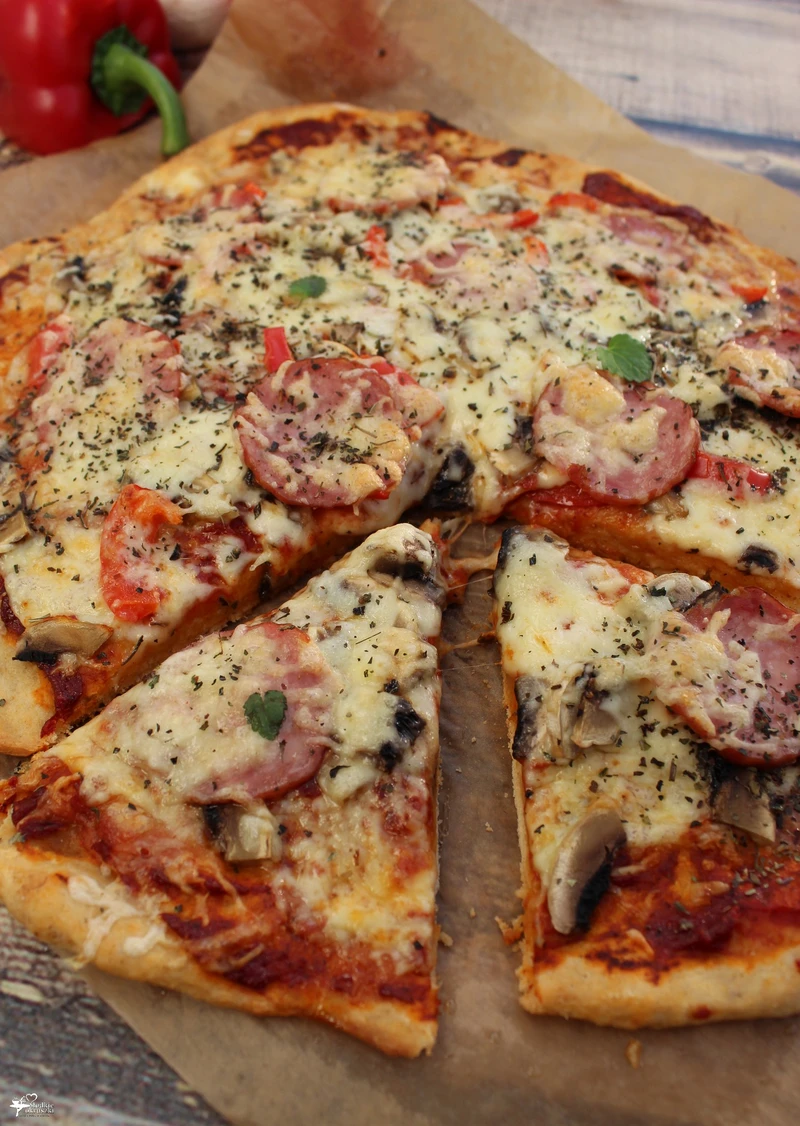 Pizza familijna – pizza na dużą blachę
