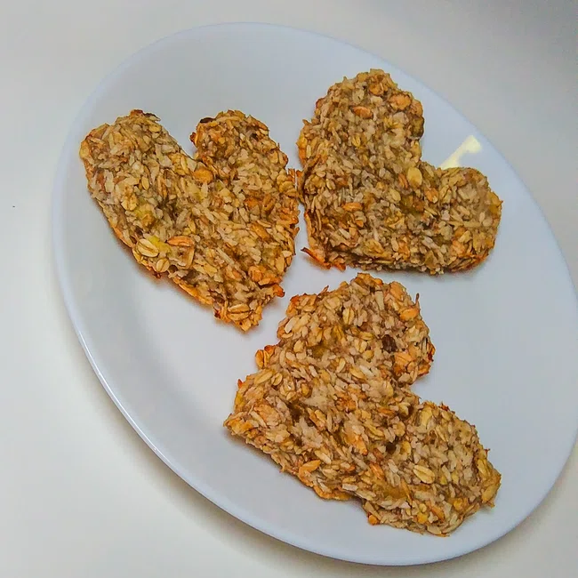 Fit ciasteczka owsiane z bananami i kokosem