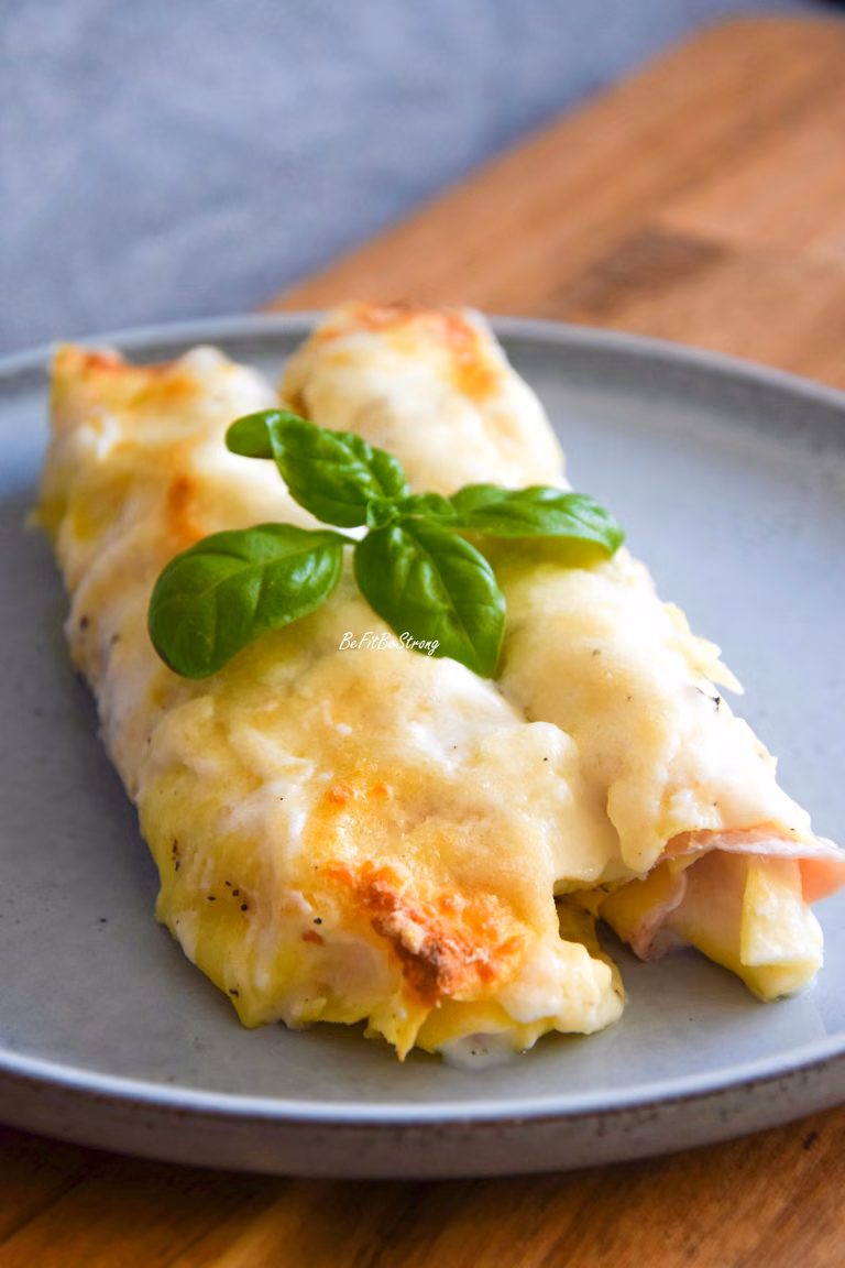 Cannelloni z szynką i serem pod beszamelem
