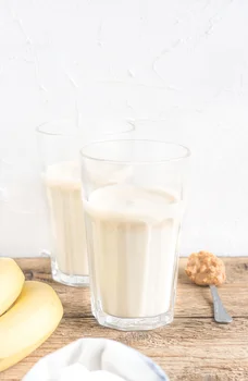 Koktajl bananowy z masłem orzechowym