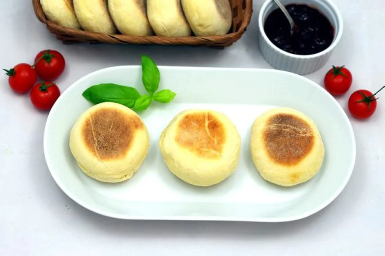 Muffiny angielskie (bułki z patelni)