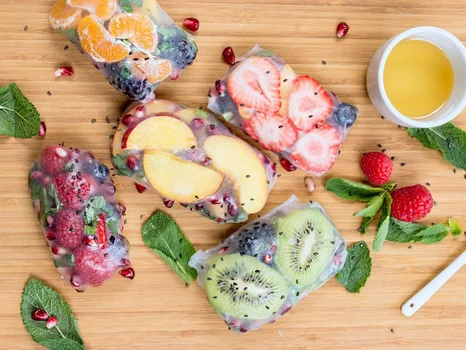 Fruit Spring Rolls + dipy.