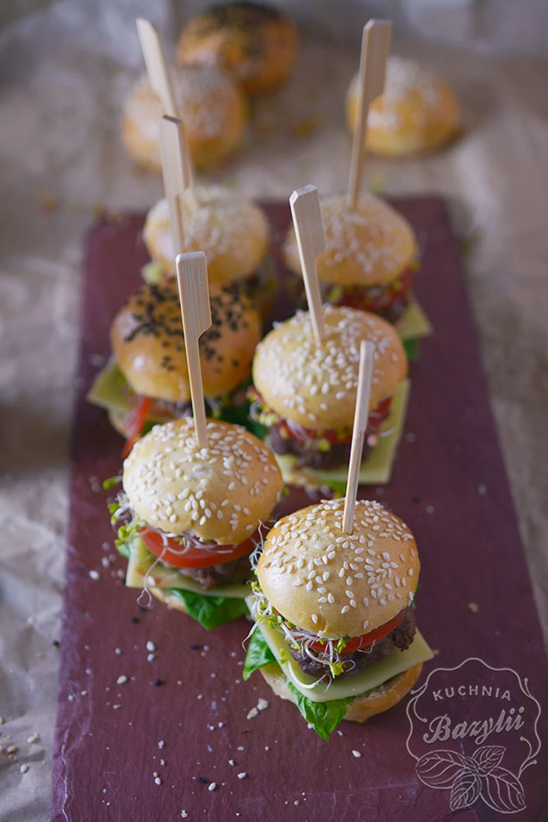 Mini burgery koreczki