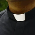 Ksiądz jako normalna praca na etat. Tego chcą Polacy?
