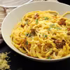 Wegetariańska Carbonara Linguine z Kurkami