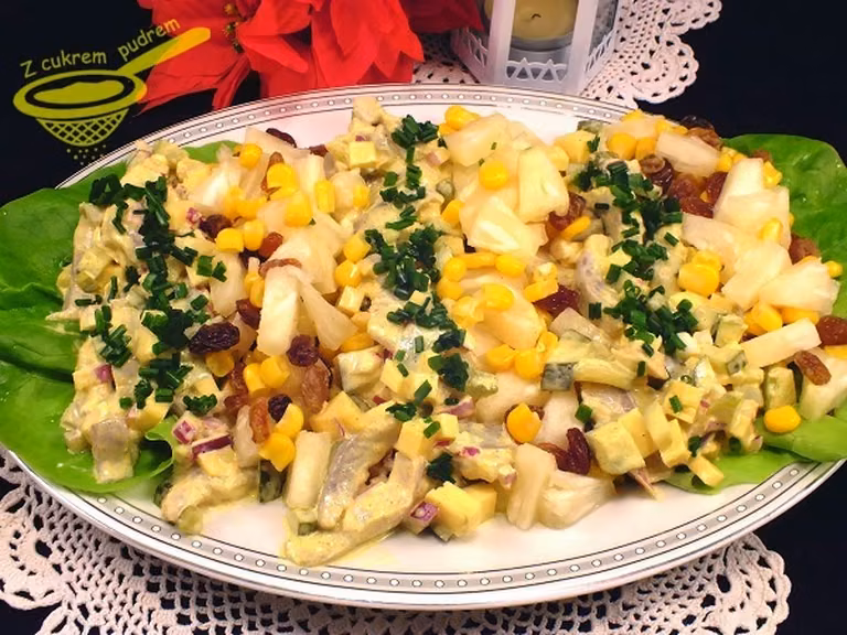 Sałatka śledziowa z curry