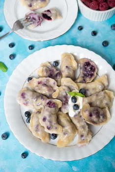Pierogi z jagodami