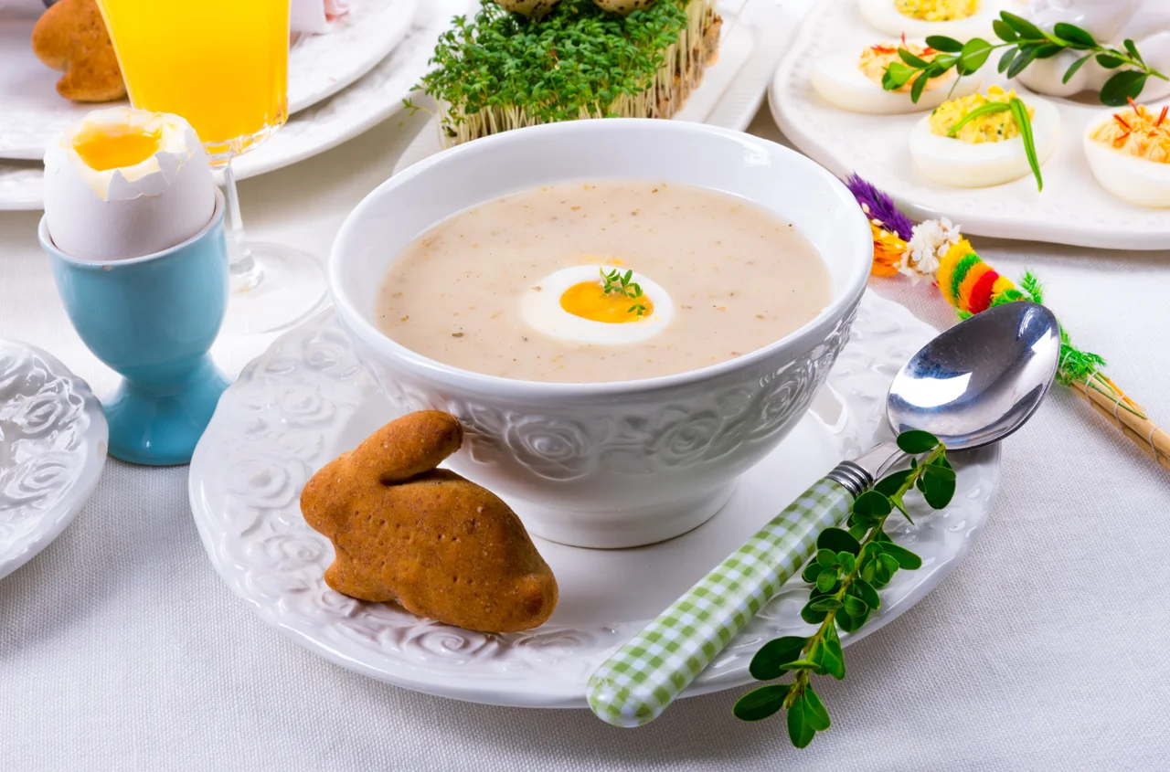 Barszcz biały na Wielkanoc - czym różni się od żurku?