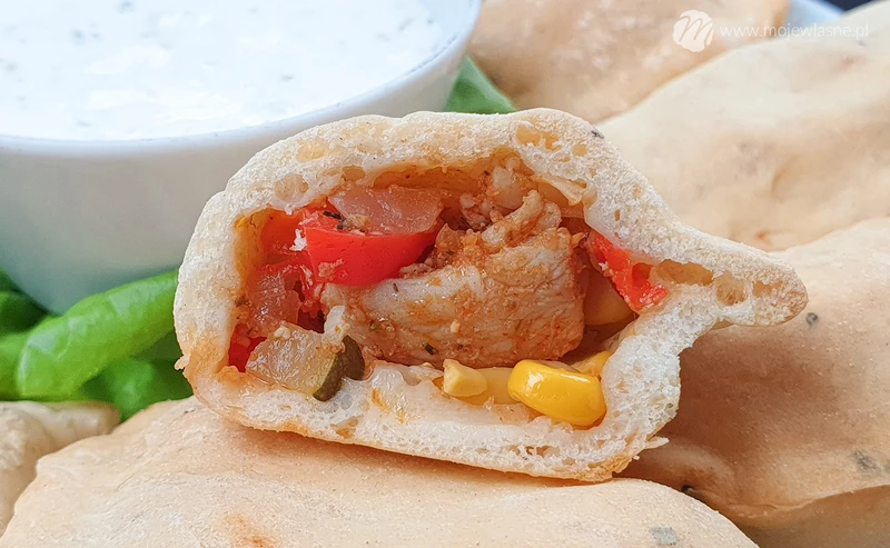 Kebabowe pierożki drożdżowe