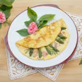 Omlet francuski ze szparagami i szynką parmeńską