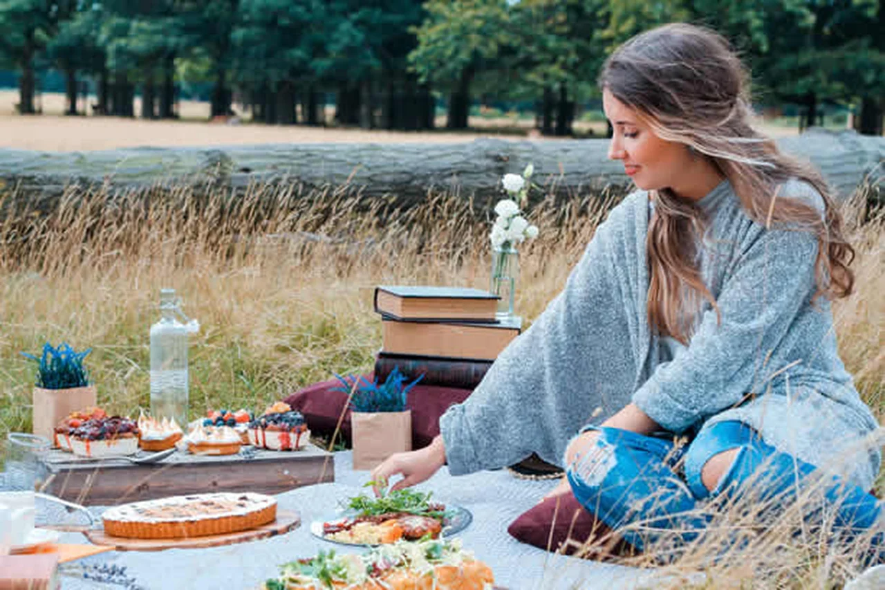 Jesienny piknik – jak zorganizować posiłek na świeżym powietrzu?