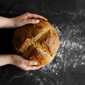 Prosty irlandzki chleb na sodzie (5 składników)