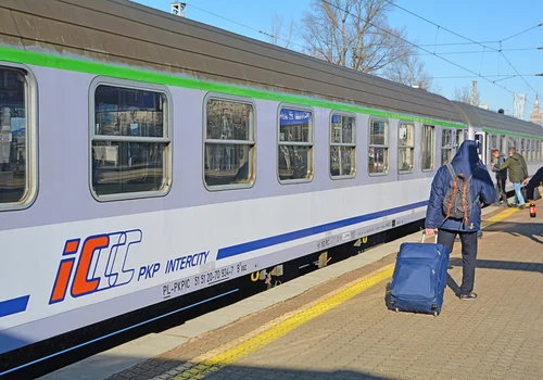 Awaria sparaliżowała PKP Intercity. Wprowadzono pilne zmiany dla pasażerów!