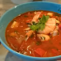 Zupa rybna z krewetkami i warzywami – Fish soup with prawns and vegetables