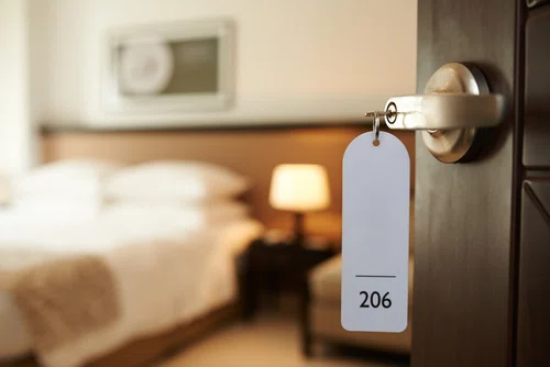 Jak nie zachowywać się w hotelu - 8 rzeczy, których należy unikać