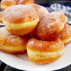 Domowe pączki z dżemem - pyszne pączki na śmietanie