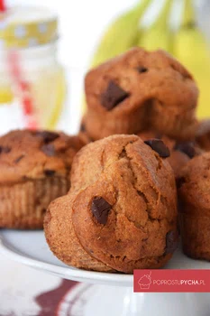 Pełnoziarniste muffiny bananowe z dodatkiem kawałków gorzkiej czekolady <3