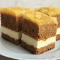 Ciasto miodowe z serem i gruszkami