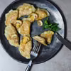 Pierogi z pieczarkami i żółtym serem