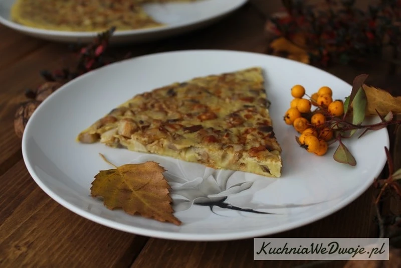 Omlet jesienny z grzybami i orzechami