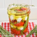 Mozzarella marynowana w oliwie i ziołach – La grande piccola cuoca