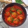 Drobiowe pulpety z papryką w sosie pomidorowym