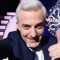 Dwie poprawne odpowiedzi w Milionerach? Widzowie zauważyli wpadkę, a TVN ODPOWIADA!