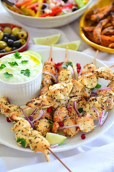 Greckie souvlaki (szaszłyki) z kurczaka