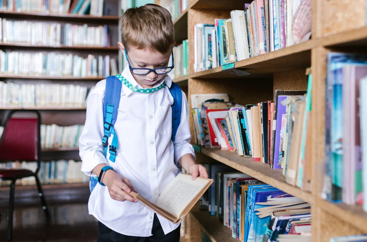 Przełomowe zmiany w języku polskim 2026! Lista obowiązkowych lektur szkolnych maksymalnie skrócona