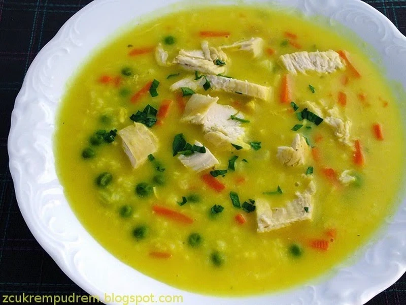 Zupa curry kurczakiem