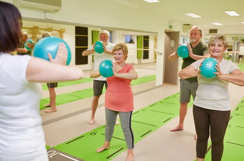 2700 zł dofinansowania na turnus rehabilitacyjny! Od marca 2026 wyższe kwoty dopłat do wyjazdów